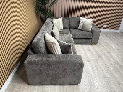 DFS Sample Pandora Fabric RHF 2c1 Corner Sofa RRP: £3295