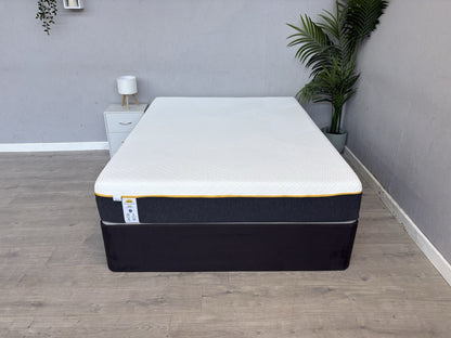 EVE Pure Memory 5ft Kingsize Mattress, Medium - RRP £1,199