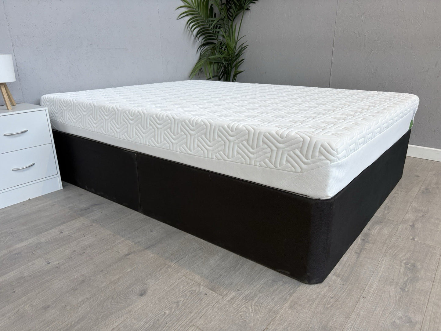 Tempur HYBRID SUPREME 5ft Kingsize Mattress, Medium / Firm - RRP £1,999