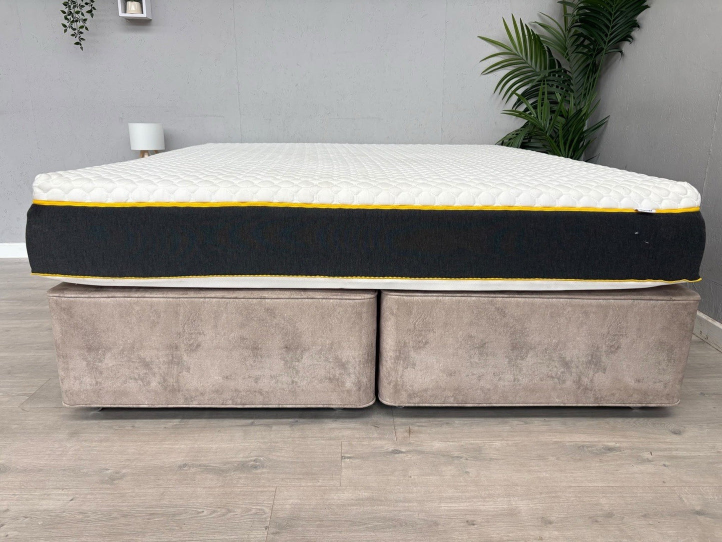 EVE Wunderflip Premium Hybrid 6ft Superking Mattress, Medium / Firm - RRP £1,299