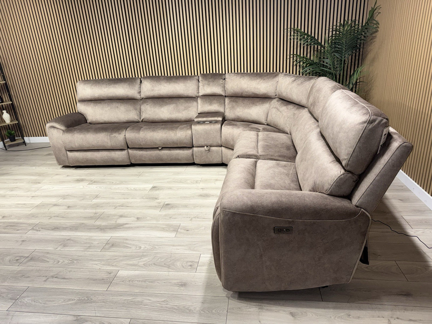 DFS Sample VEGAS Fabric 2 Corner 2 Power Recliner Sofa + Console - RRP £2999