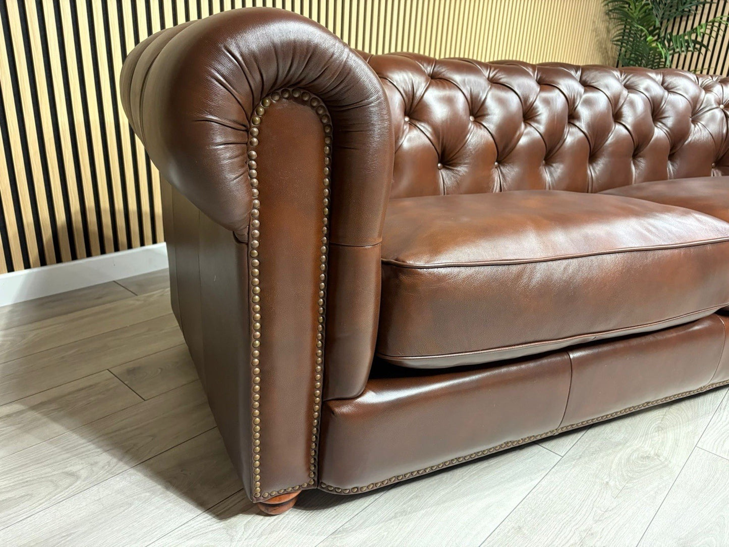 At The Helm Shackleton Style 3 Seater + 2 Seater Leather Chesterfield Sofa Set