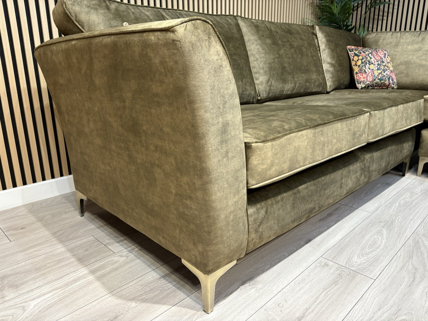 Furniture Village SASHA Fabric Large Corner Sofa ( 3 Corner 3 ) - RRP £3,495