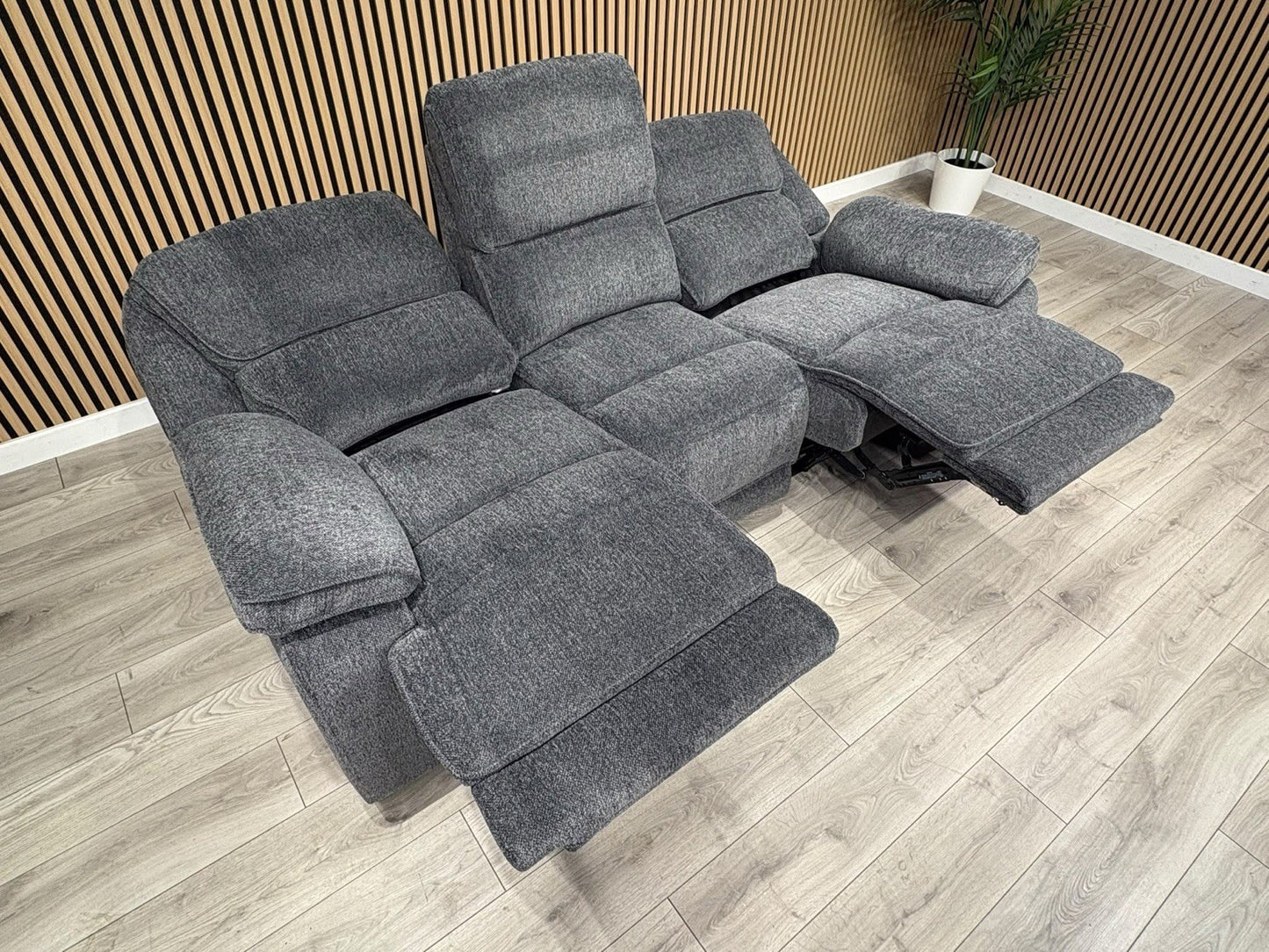 ORLANDO Fabric 3 Seater Power Recliner Sofa - RRP £1799