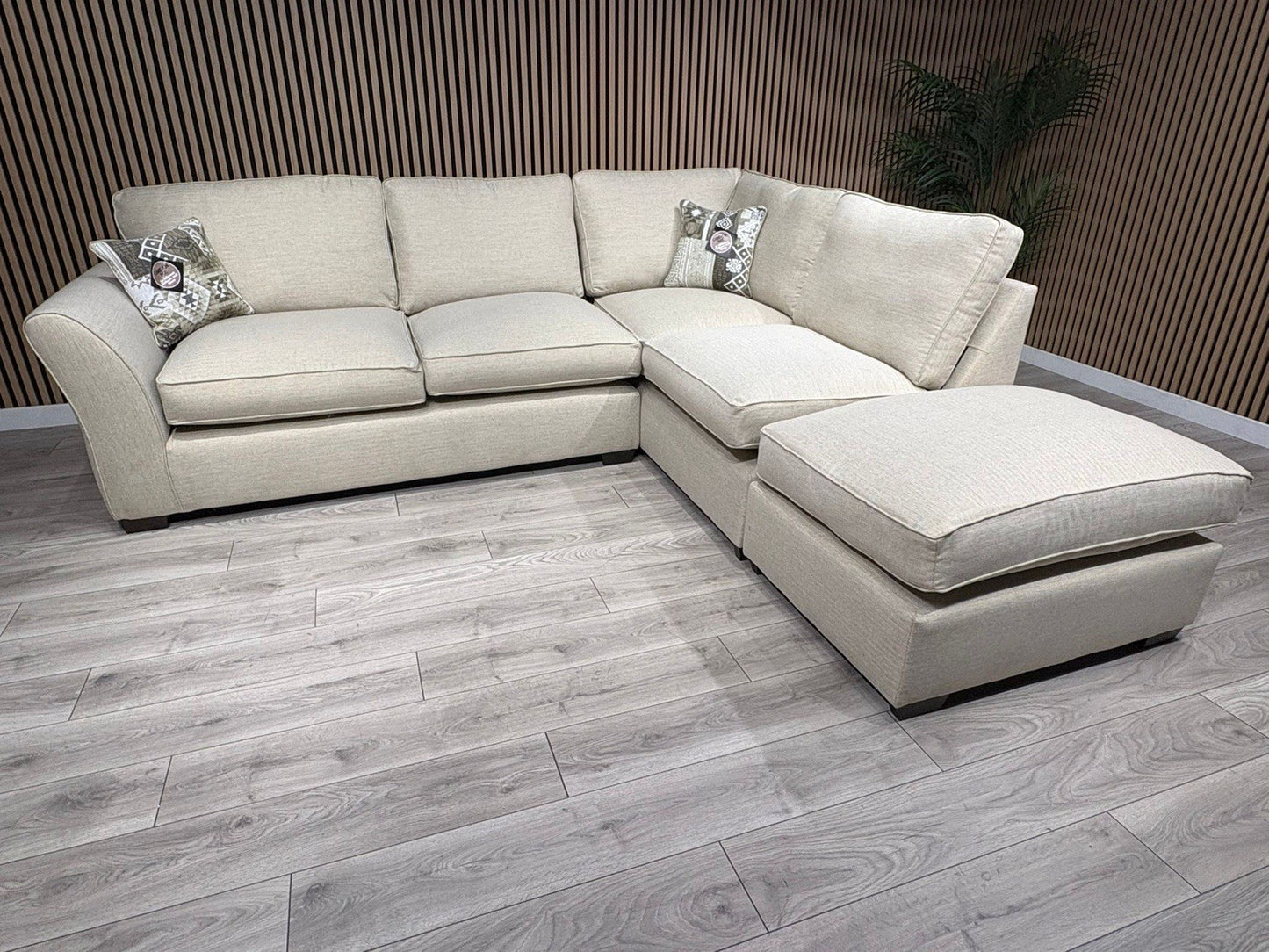Furniture Village NEW LEGEND RHF Open Chaise Corner Sofa - RRP £1995