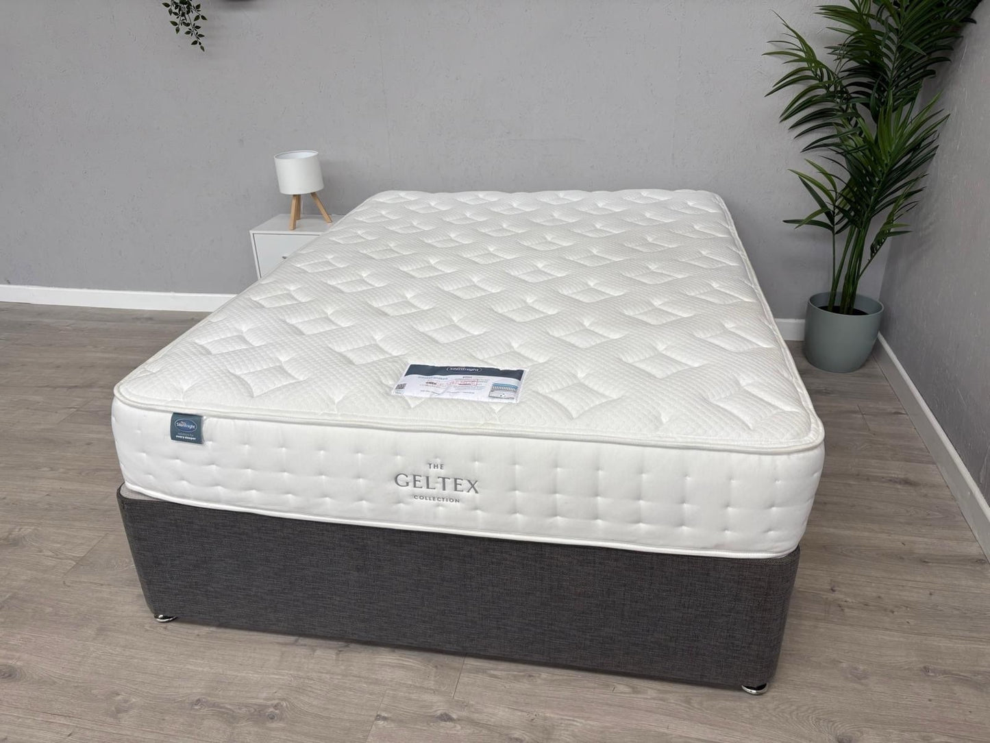 Silentnight PASTEL Geltex 1000 Pocket 5ft Kingsize Mattress - RRP £1,299