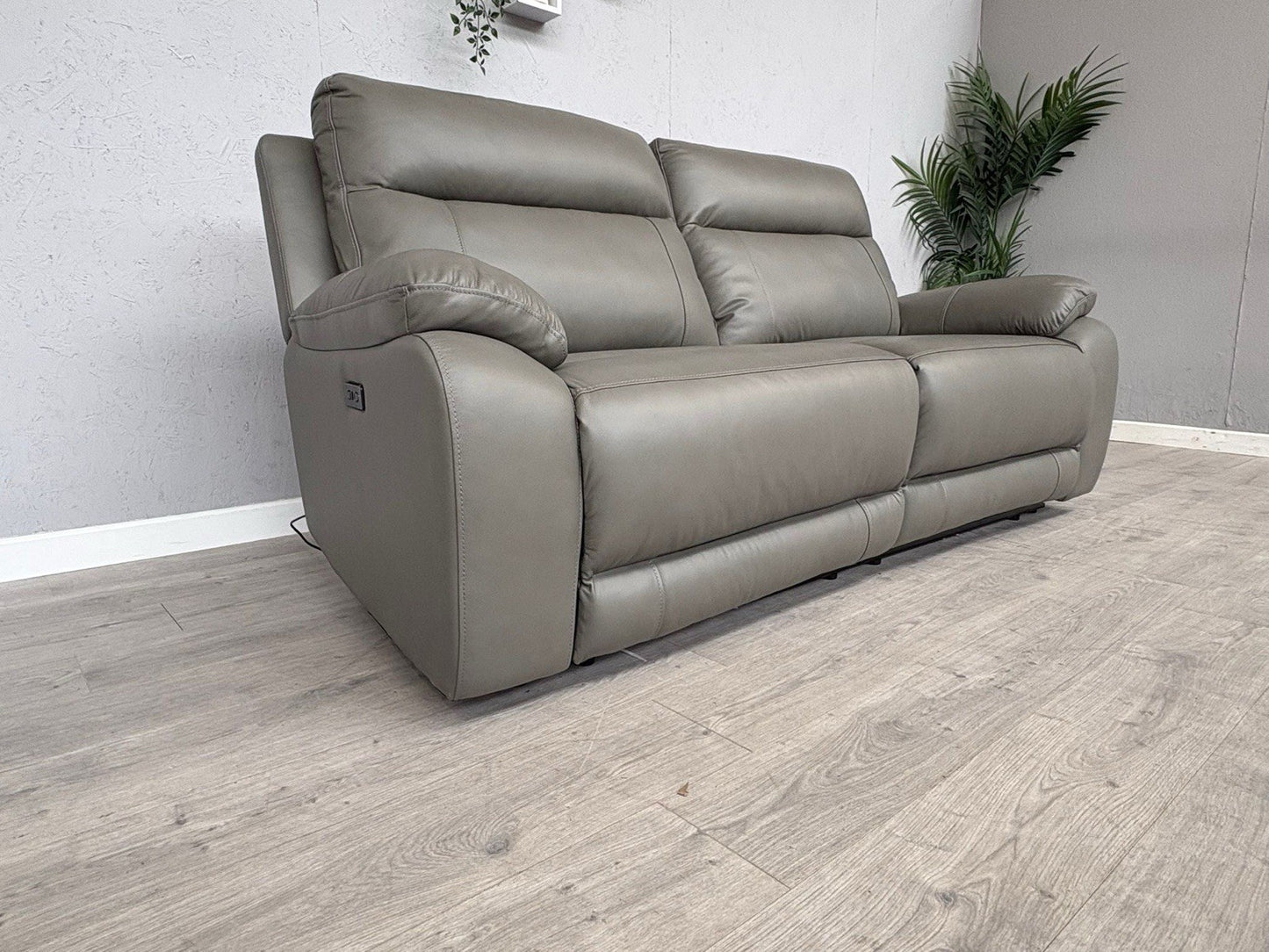 DFS Model Leather 3 Seater Power Recliner Sofa - RRP £1599