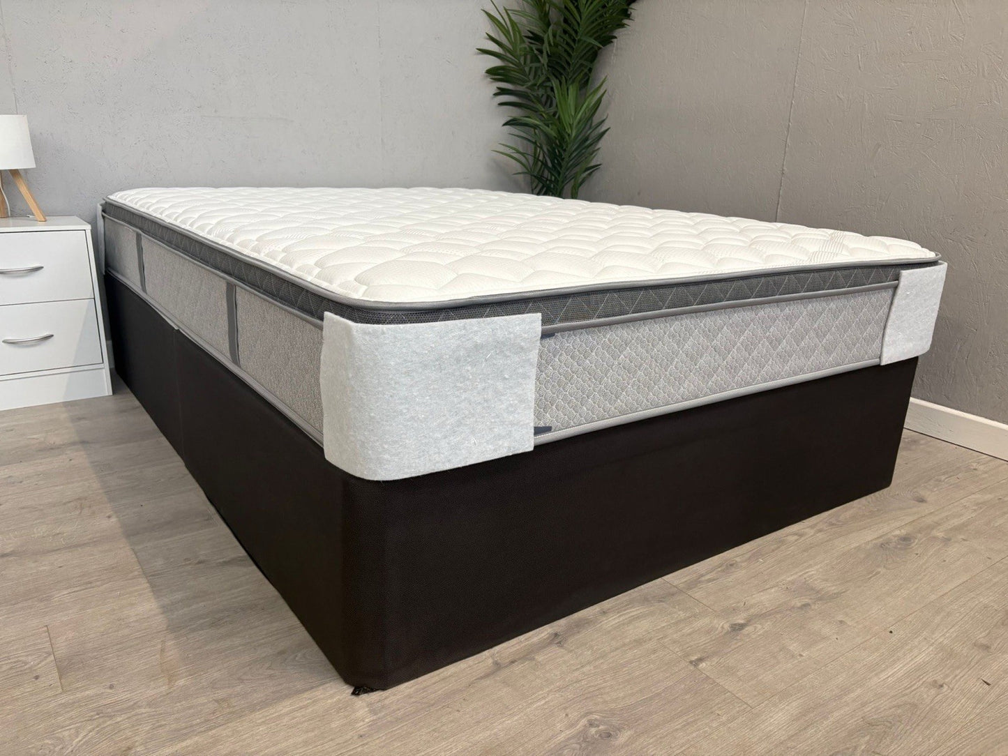 Sealy Posturepedic Elevate / Ambition /  Ultra Mattress Medium Kingsize 5FT