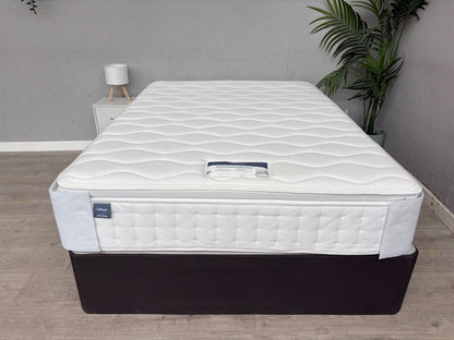 Silentnight 2000 Pocket Pillowtop 4ft 6 Double Mattress - RRP £899