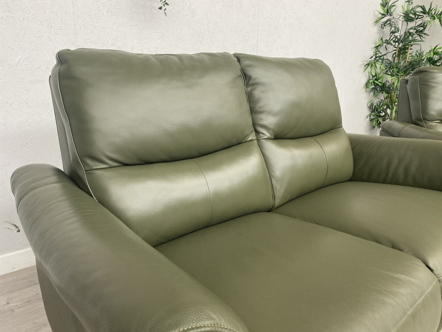 Furniture Village DAYTONA Leather 2 x  2 Seater Sofa Set, Oslo Pine - RRP £2,990