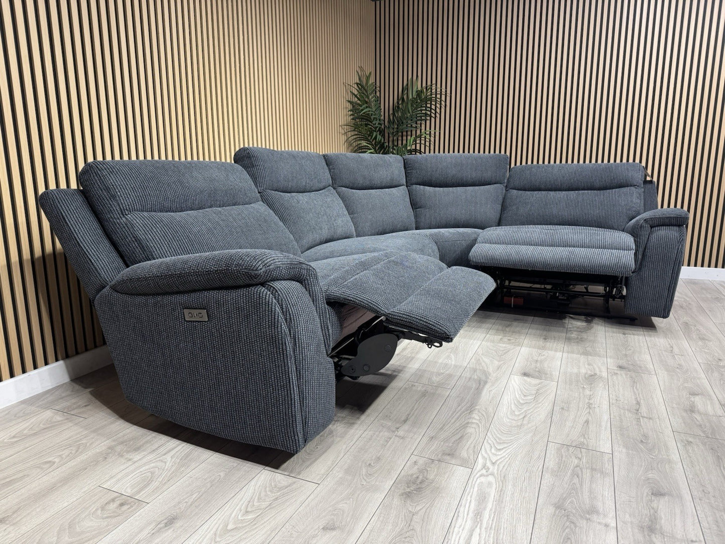 ScS - MAVERICK Fabric Modular Corner Sofa, Power Recliners - RRP £2,799