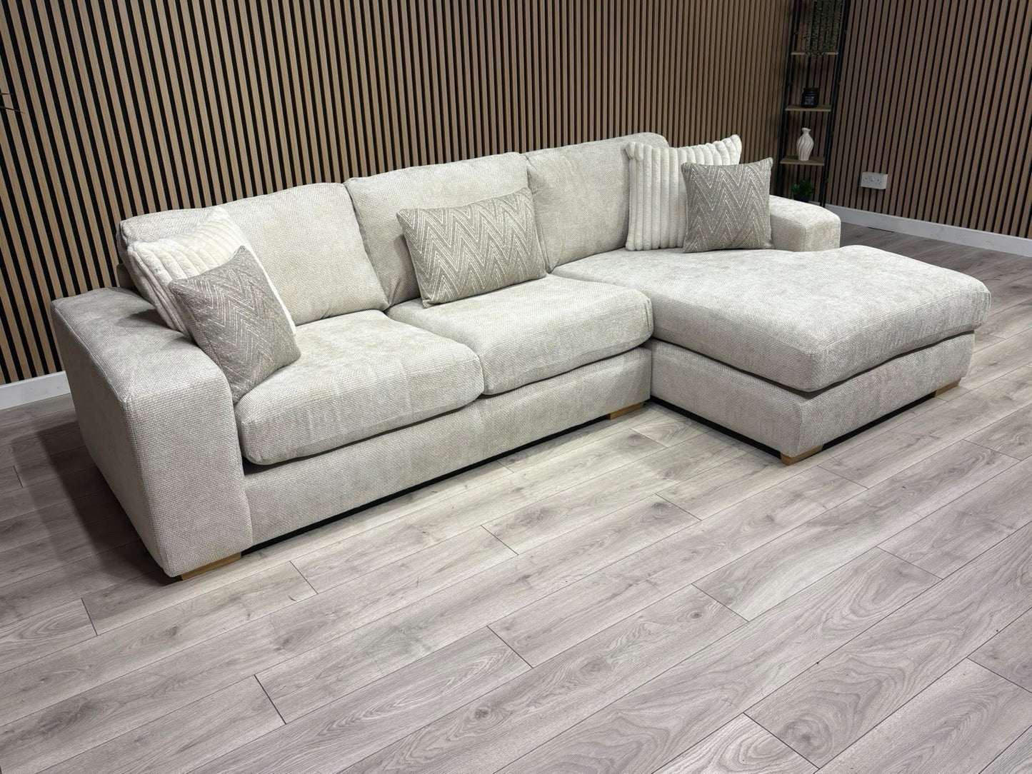 DFS Sample Pandora RHF Large 3 Seater Chaise Sofa - RRP: £3295