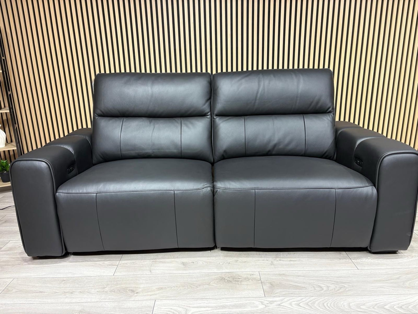 DFS Bellagio Leather 3 Seater + 2 Seater Sofa Set, Power Recliners RRP: £3840