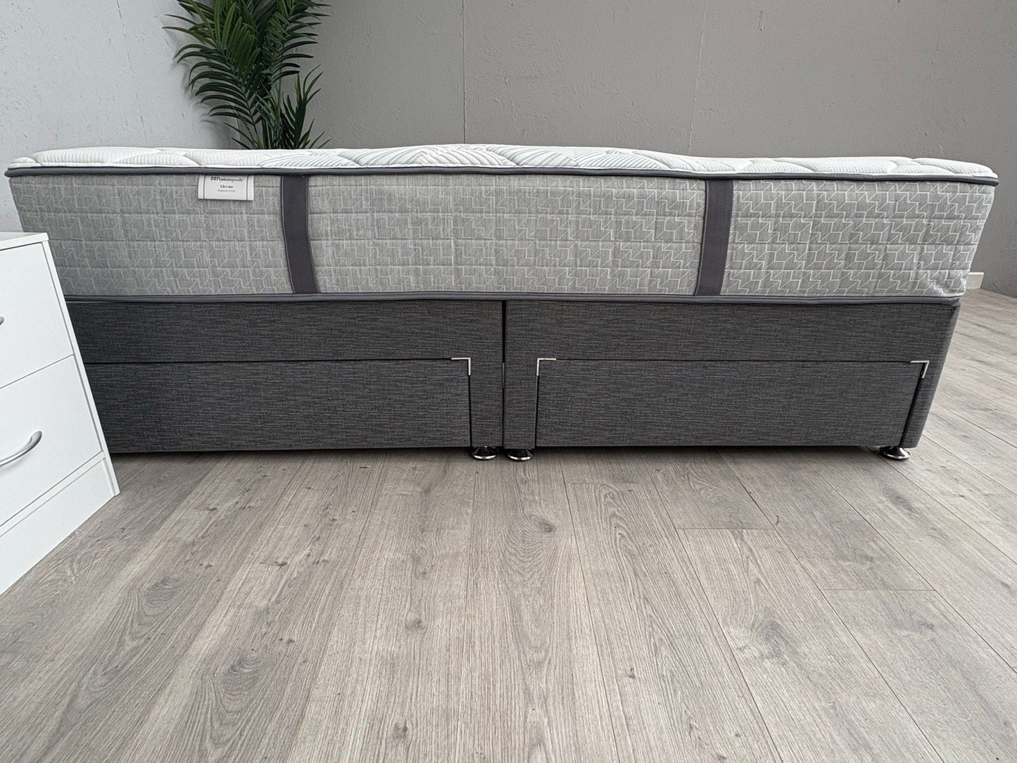 Sealy Elevate NEWTON 4ft 6 Double Mattress, Firm - RRP £1,399