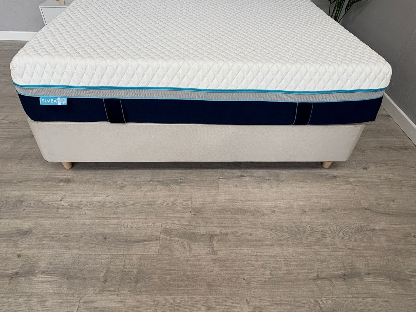 SIMBA Hybrid LUXE New Style 6ft Superking Mattress - RRP £1,999