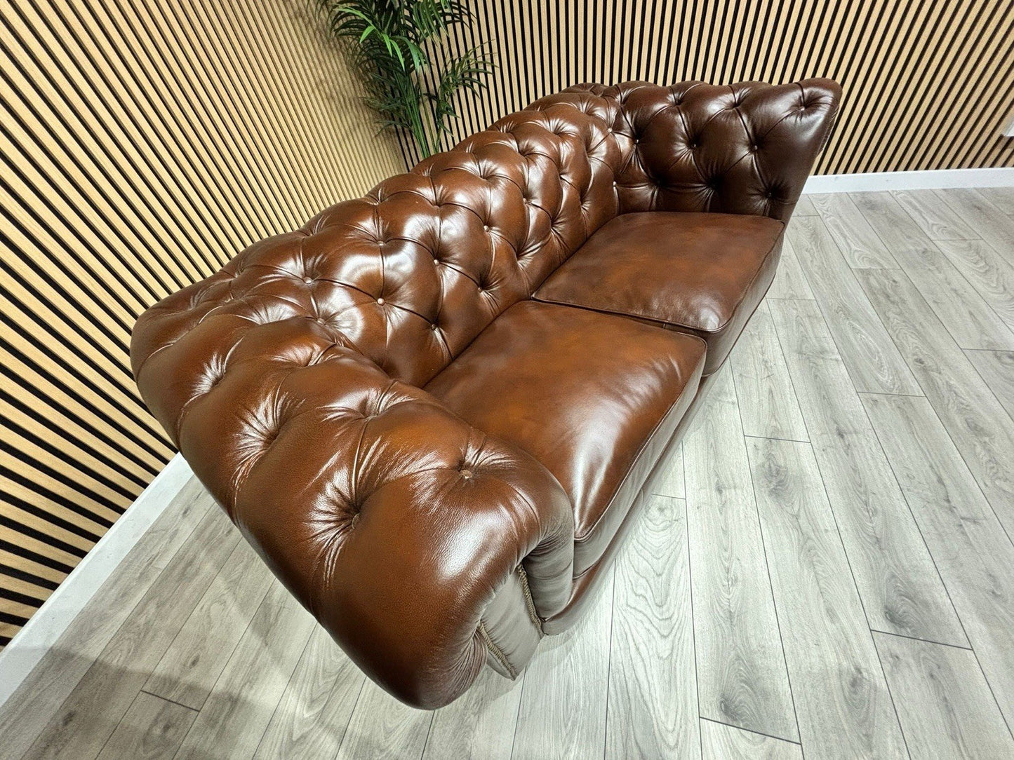 At The Helm Shackleton Style 3 Seater + 2 Seater Leather Chesterfield Sofa Set