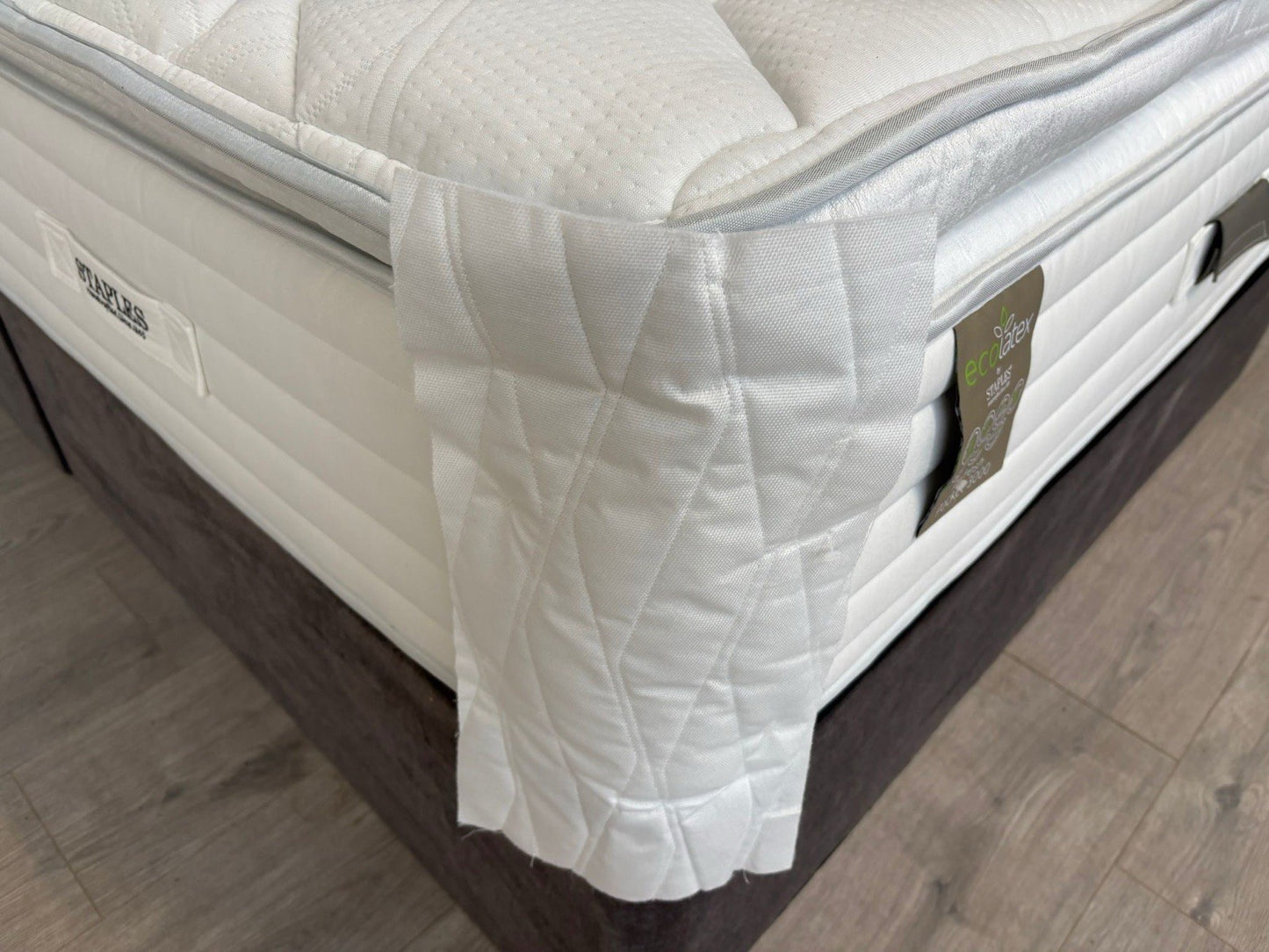 Staples Eco Latex Refresh Pocket 3000 4ft 6 Double Mattress - RRP £1,399