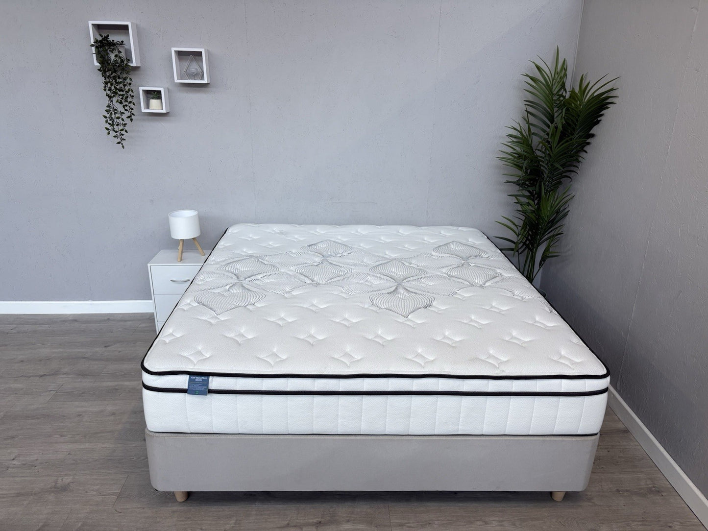 IGEL Nanotech 3000i 6ft Superking Mattress, Medium - RRP £1,949