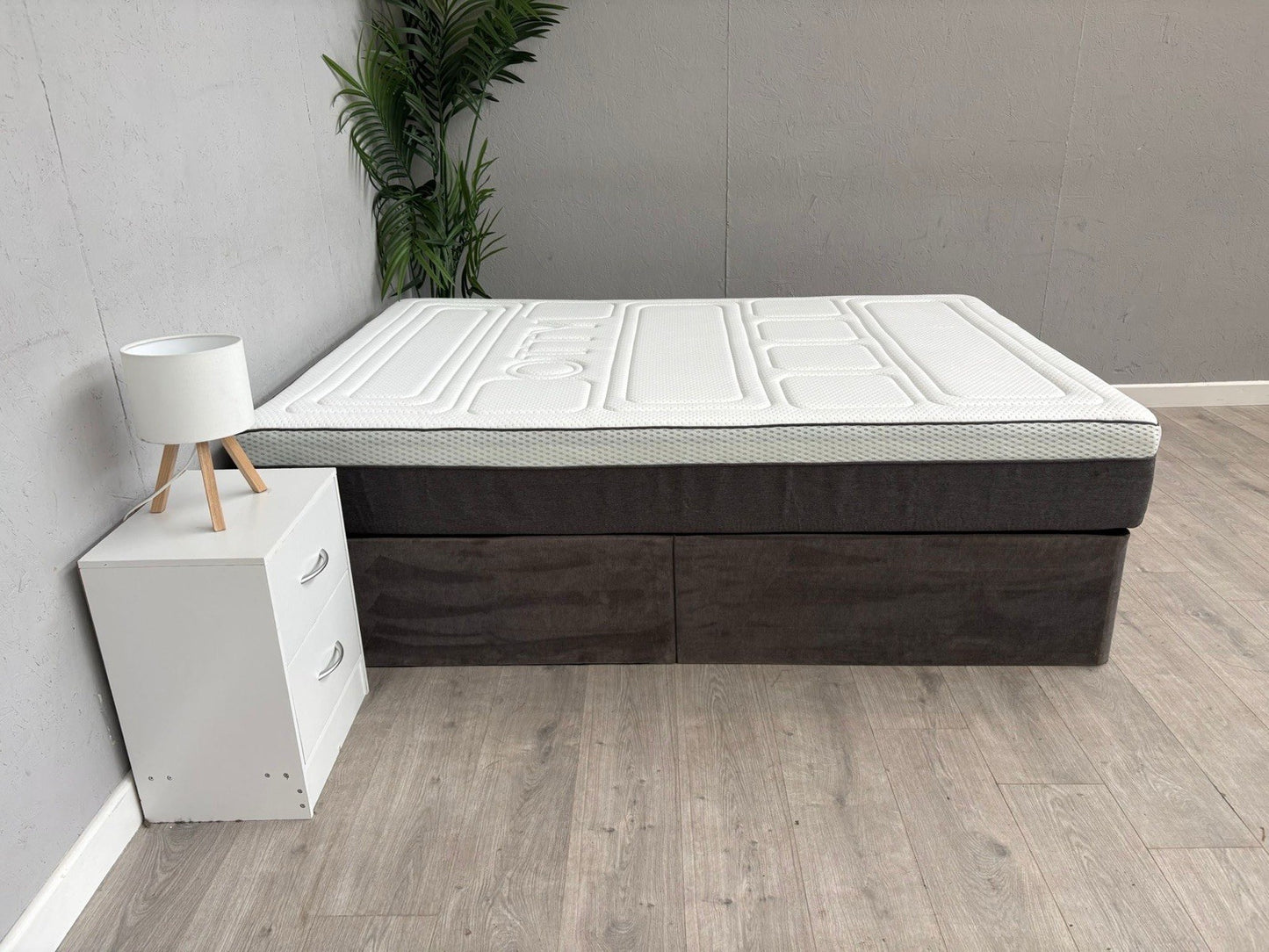 OTTY Pure Hybrid Bamboo 2000 Pocket Sprung 4ft 6 Double Mattress - RRP £649