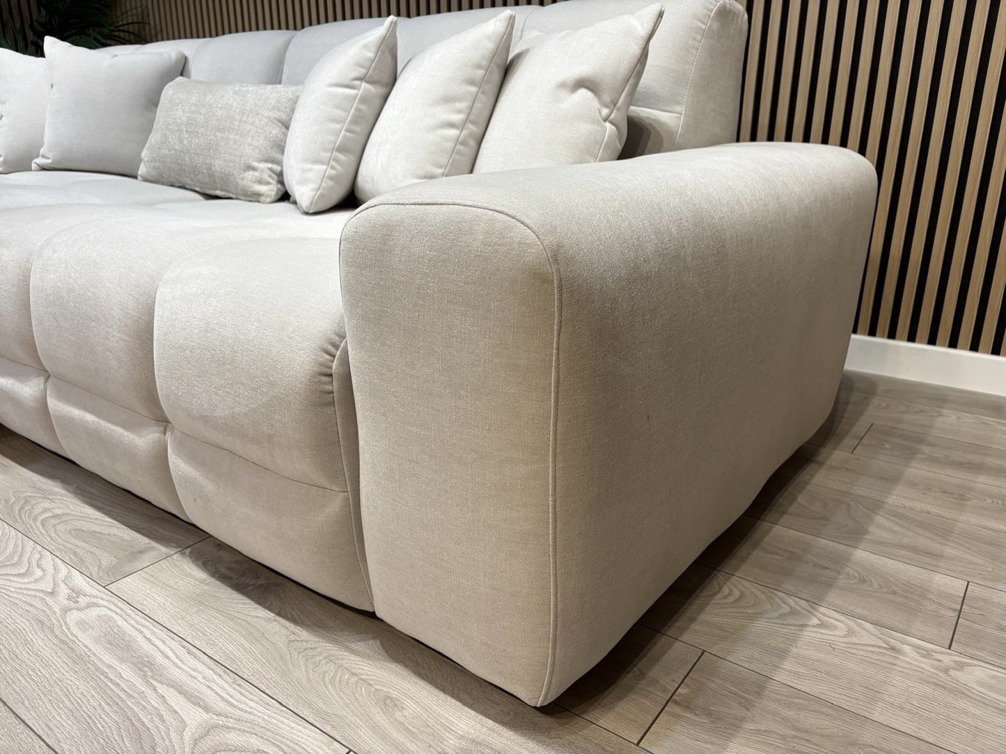 EVE CLOUD Large Fabric 3 Seater LHF Chaise Corner Sofa - RRP £2,299