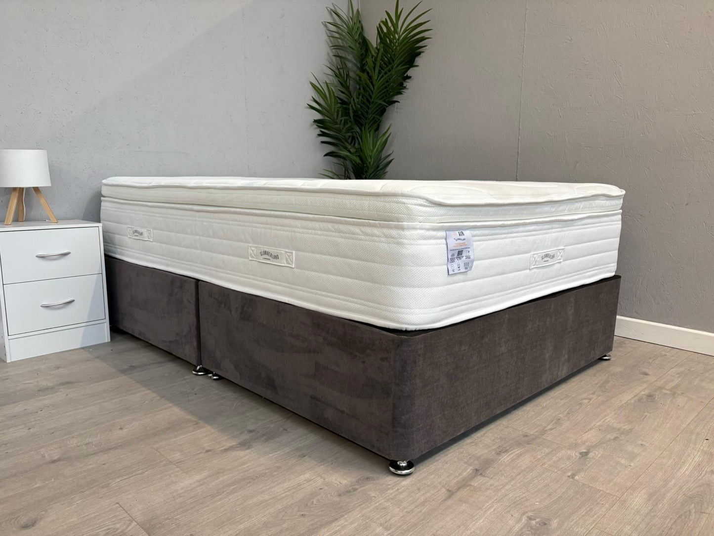 Slumberland Air 9 Memory 4ft 6 Double Mattress, Firm - RRP £1,099