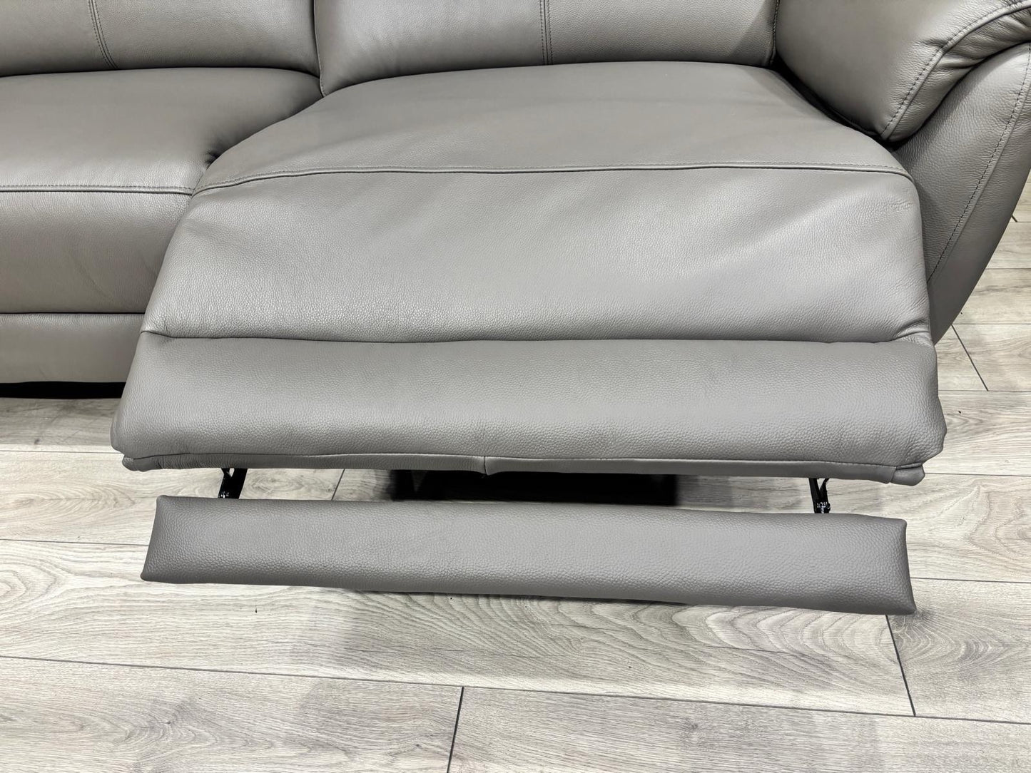 Furniture Village JUDE Style Leather 3 + 2 Seater Power Sofa Set - RRP £4,690