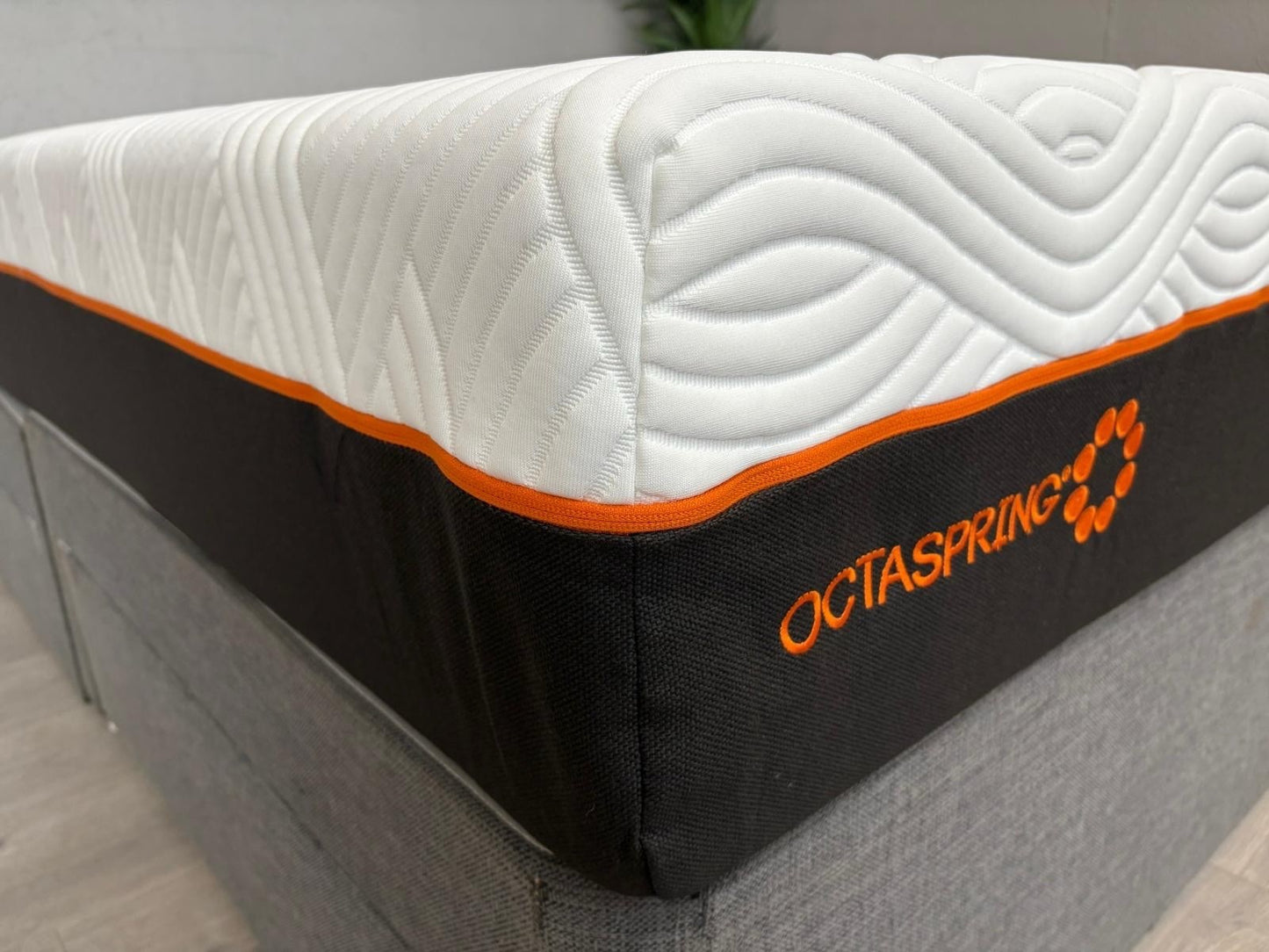 DORMEO Octaspring Hybrid 5FT Kingsize Mattress, Medium Firm - RRP £1,629