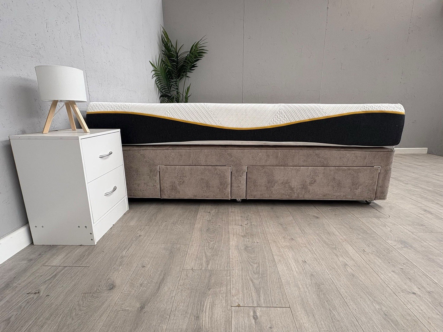 EVE Pure Memory 6ft Superking Mattress, Medium - RRP £1,549