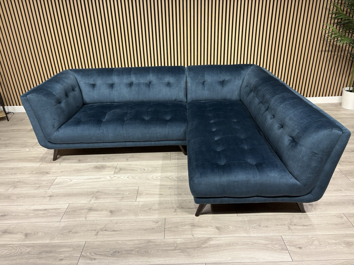 Furniture Village RENE Fabric RHF Chaise Open End Corner Sofa - RRP £1,695