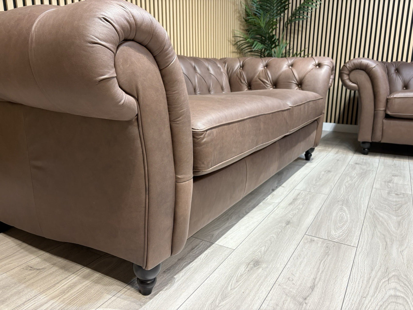 Next GOSFORD Leather Chesterfield Large 3 Seater + 2 Seater Sofa Set - RRP £5490