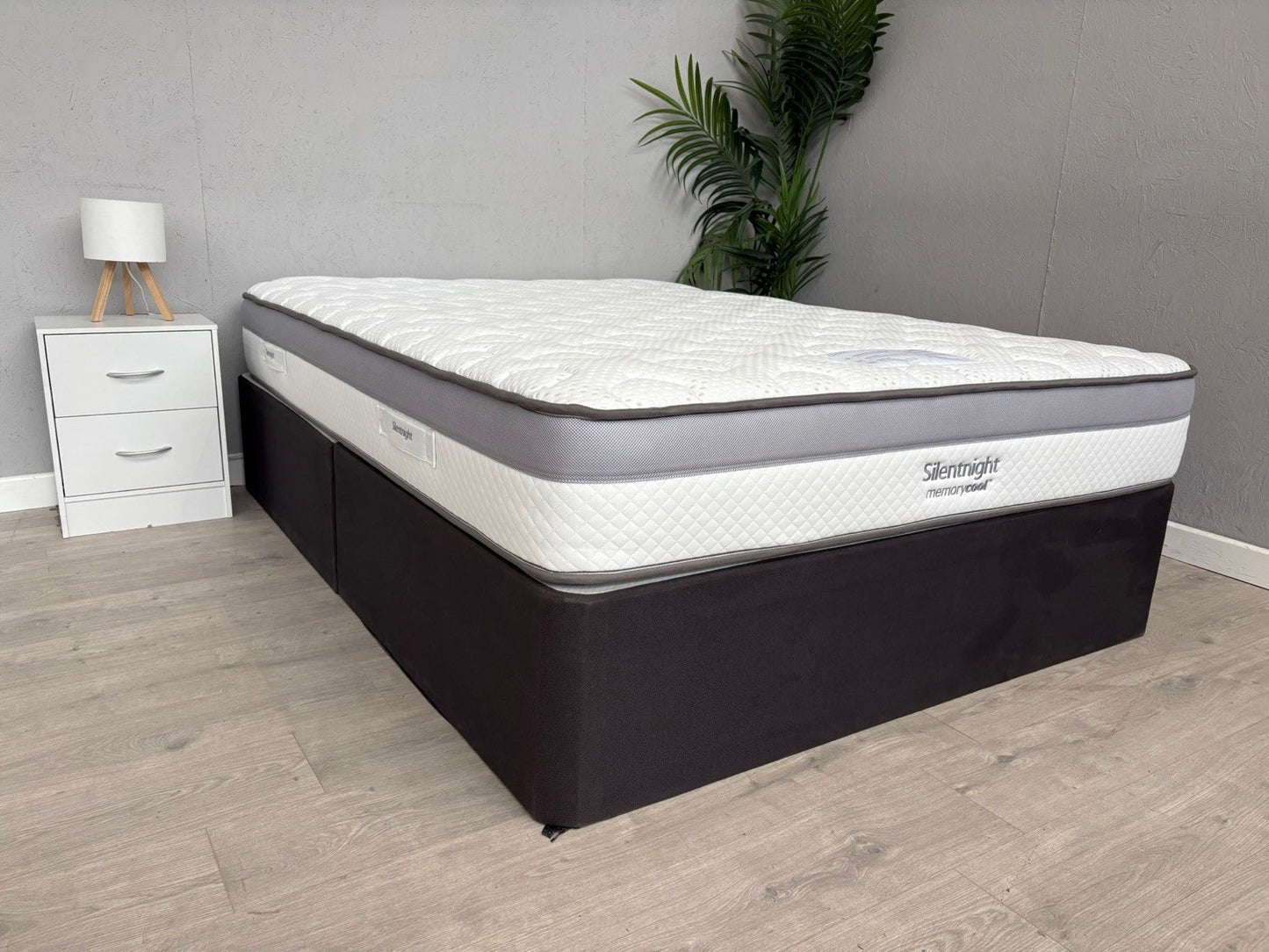 Silentnight DAZE Memory Cool 1000 Pocket 5ft Kingsize Mattress - RRP £899