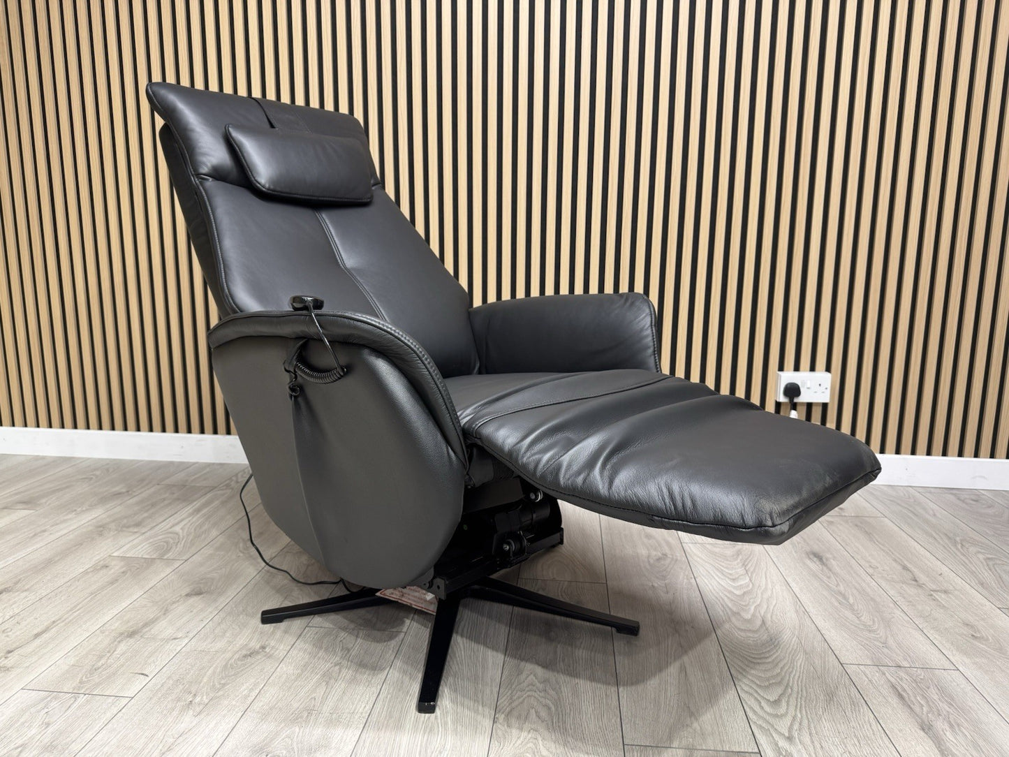 DFS Luxford Express Power Swivel Rise and Recliner Chair - RRP £1299