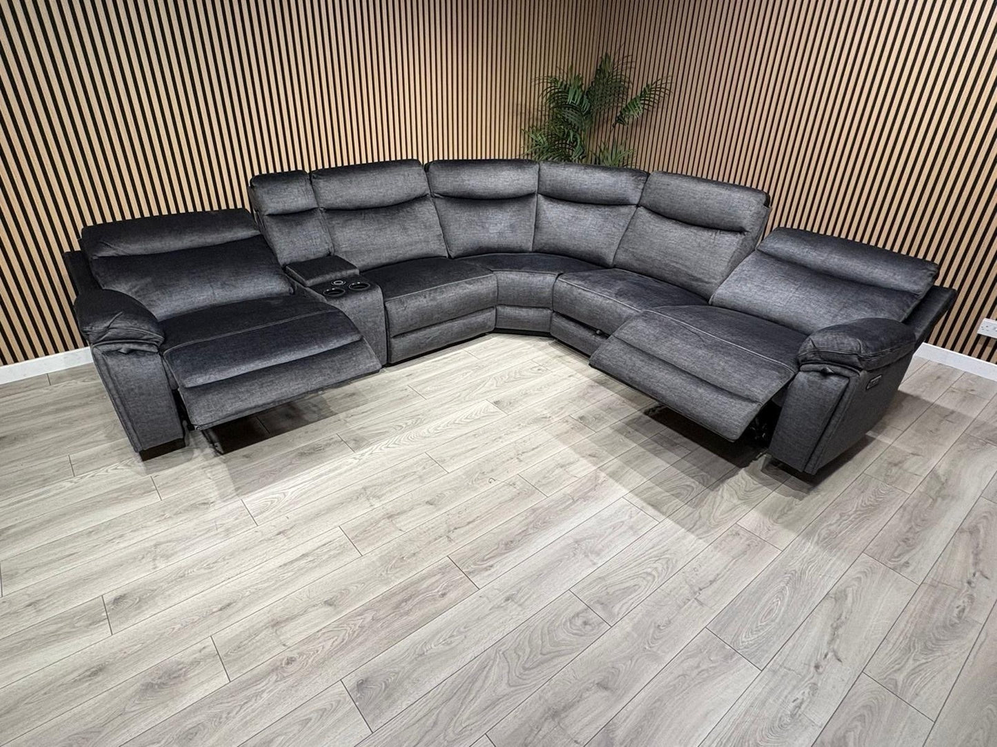 DFS Trek Style Fabric 2 Corner 2 Power Recliner Sofa + Console - RRP £2,499