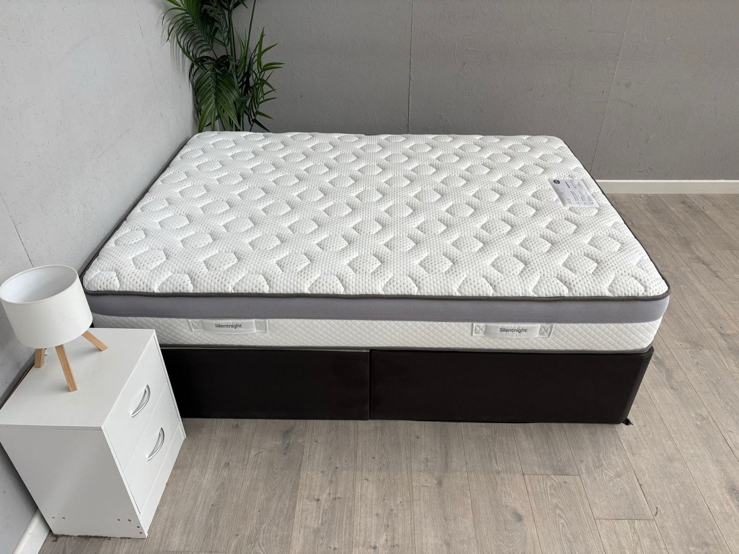 Silentnight DAZE Memory Cool 1000 Pocket 5ft Kingsize Mattress - RRP £899