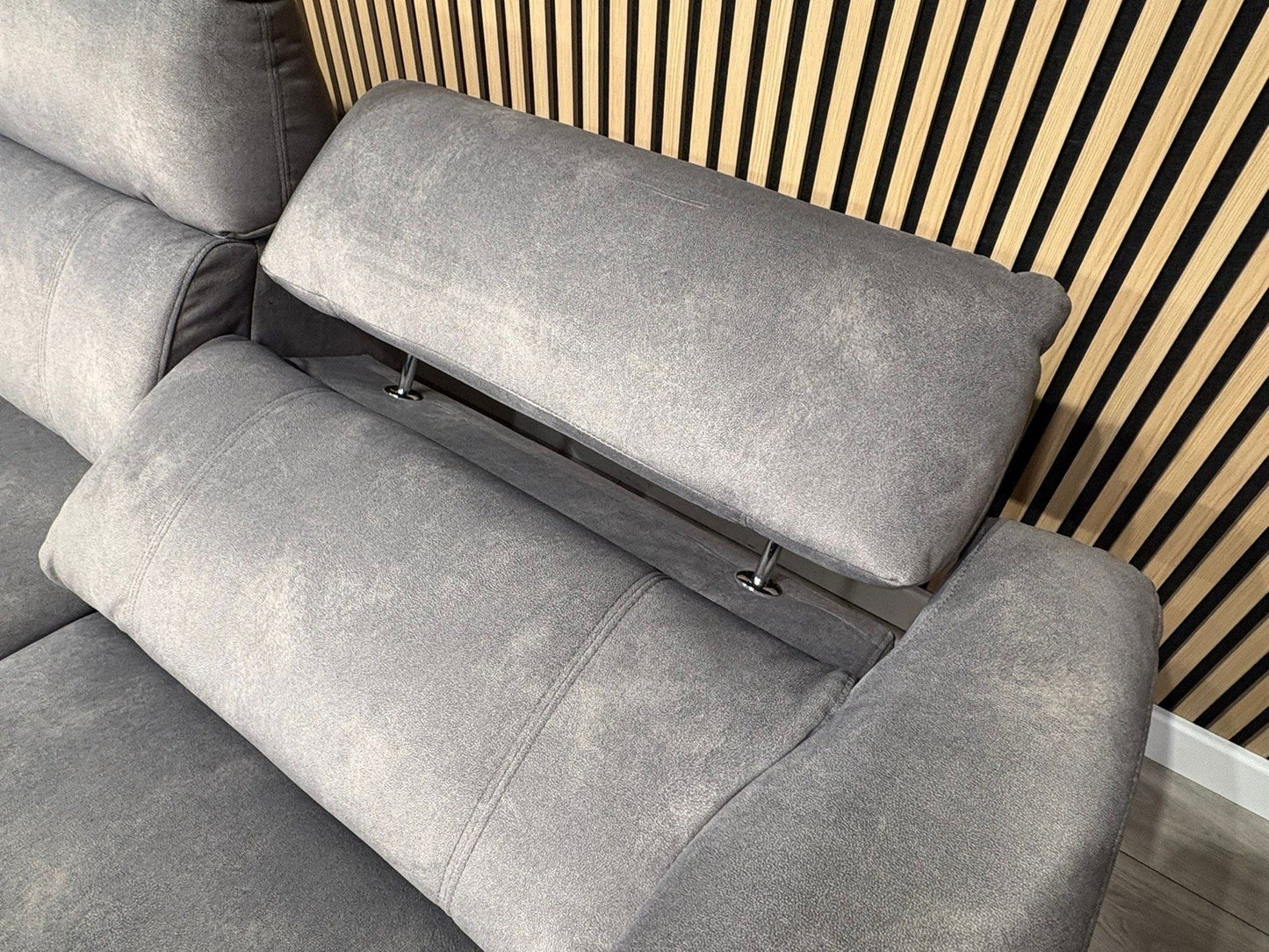 Furniture Village MOET Fabric 2 Corner 2 Power Recliner Sofa RRP £3295