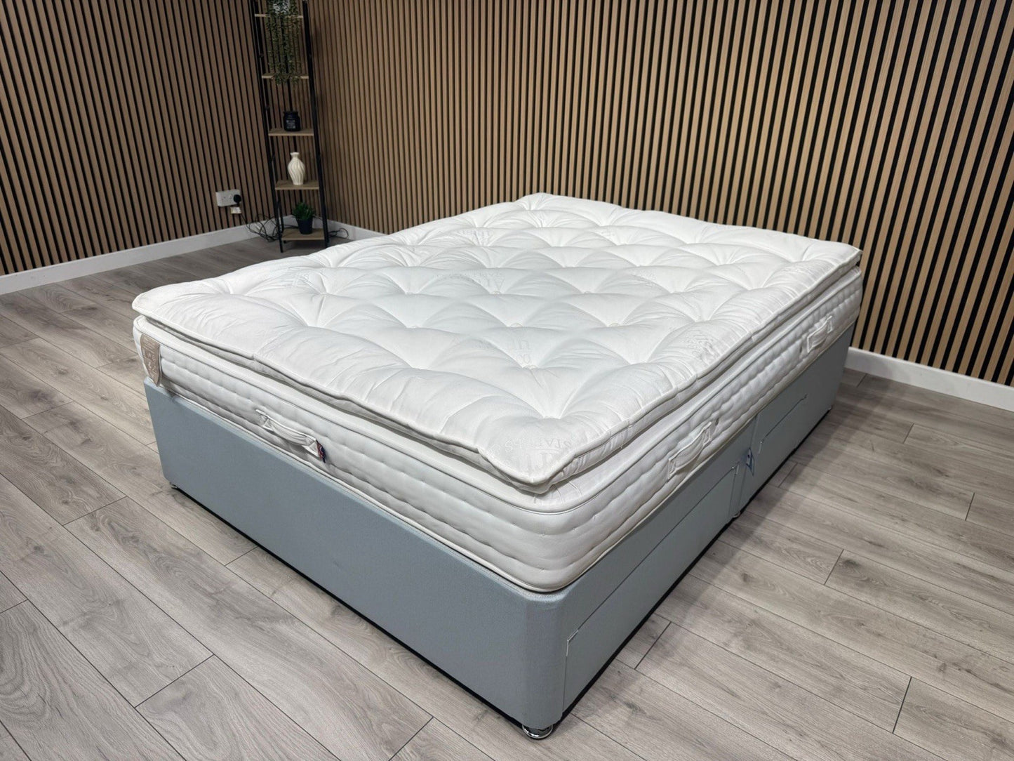 Staples and Co. Artisan DECADENCE 5ft Kingsize Mattress, Medium - RRP £1,399