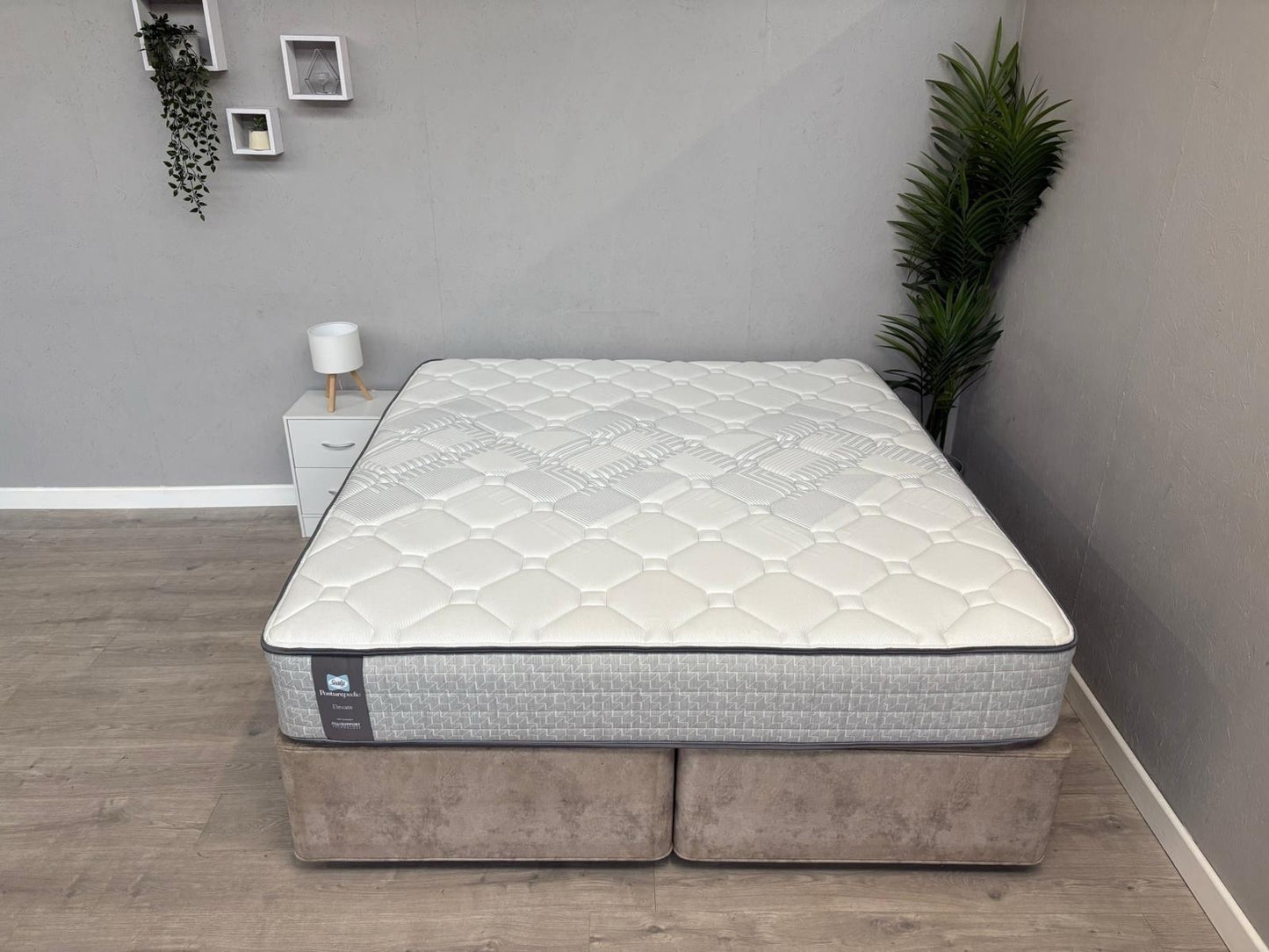 Sealy Elevate NEWTON 6ft Superking Mattress, Firm - RRP £1,999