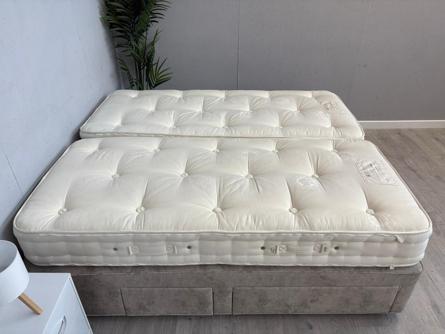Hypnos Luxurious Earth 02 6ft Superking Mattress Zip and Link, Firmer RRP £3,299
