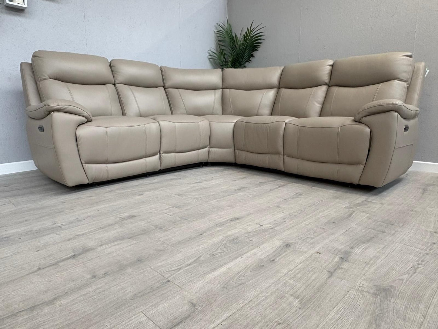 Furniture Village - SLOANE Leather Large Power Recliner Corner Sofa - RRP £1,995