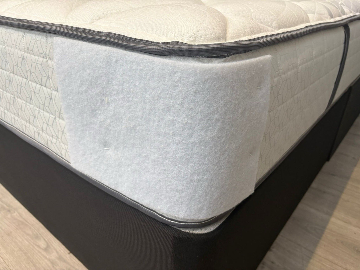 Sealy Elevate Venice / Blackwood 5FT Kingsize Mattress, Firm - RRP £1,499