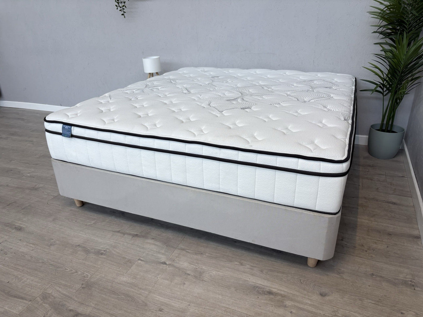 IGEL Nanotech 3000i 6ft Superking Mattress, Medium - RRP £1,949