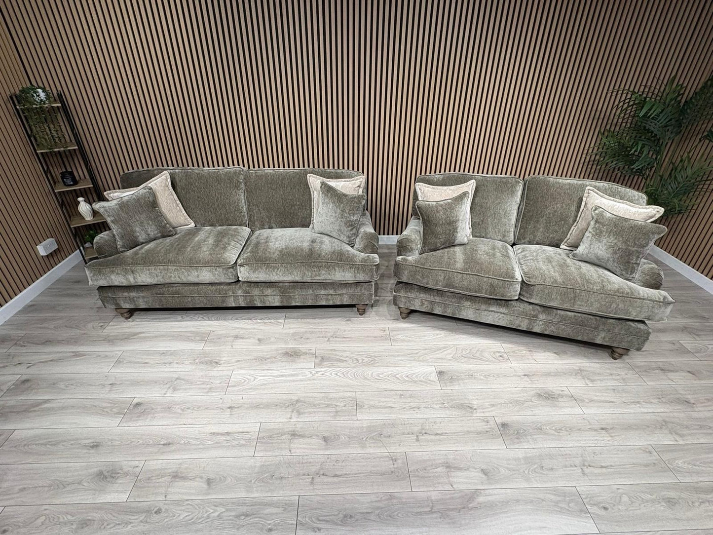 Laura Ashley HERITAGE Style Fabric 3 Seater + 2 Seater Sofa Set - RRP £3,500