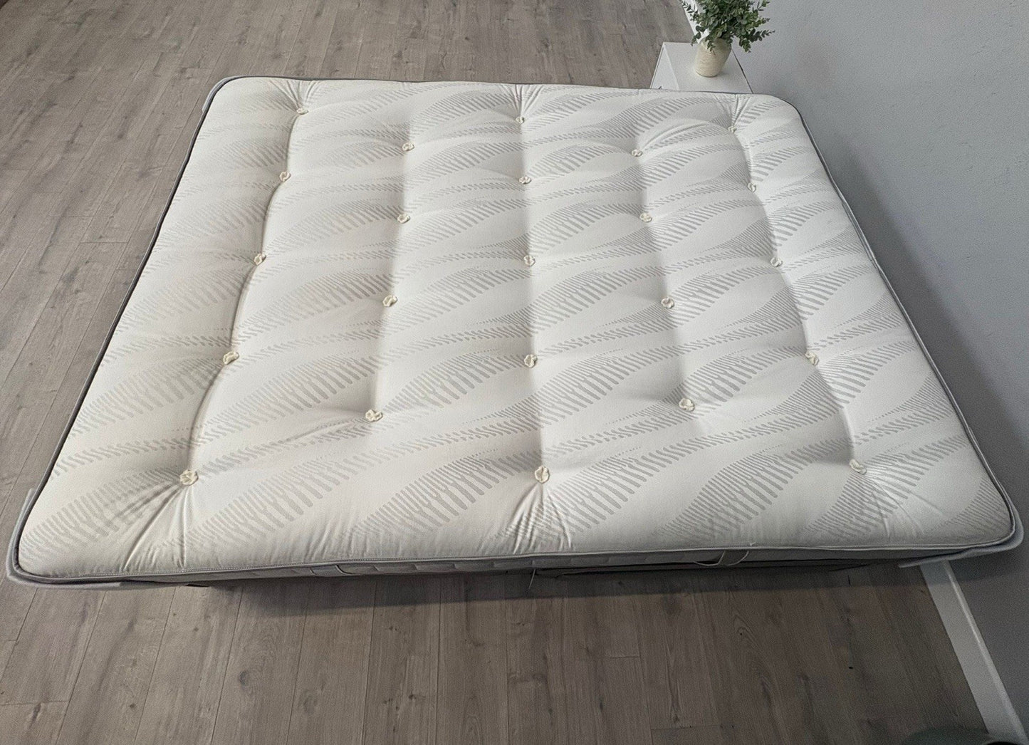 Sealy MELBOURNE Ortho Extra Firm 4ft 6 Double Mattress - RRP £1,299