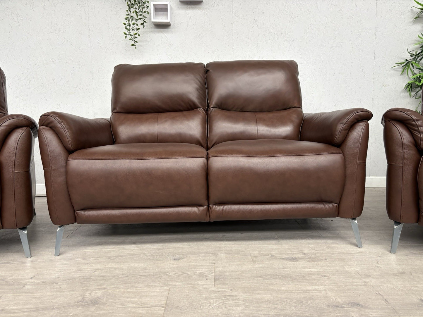 Furniture Village DAYTONA Leather 2 Seater Sofa + 2 x Armchairs - RRP £3,385