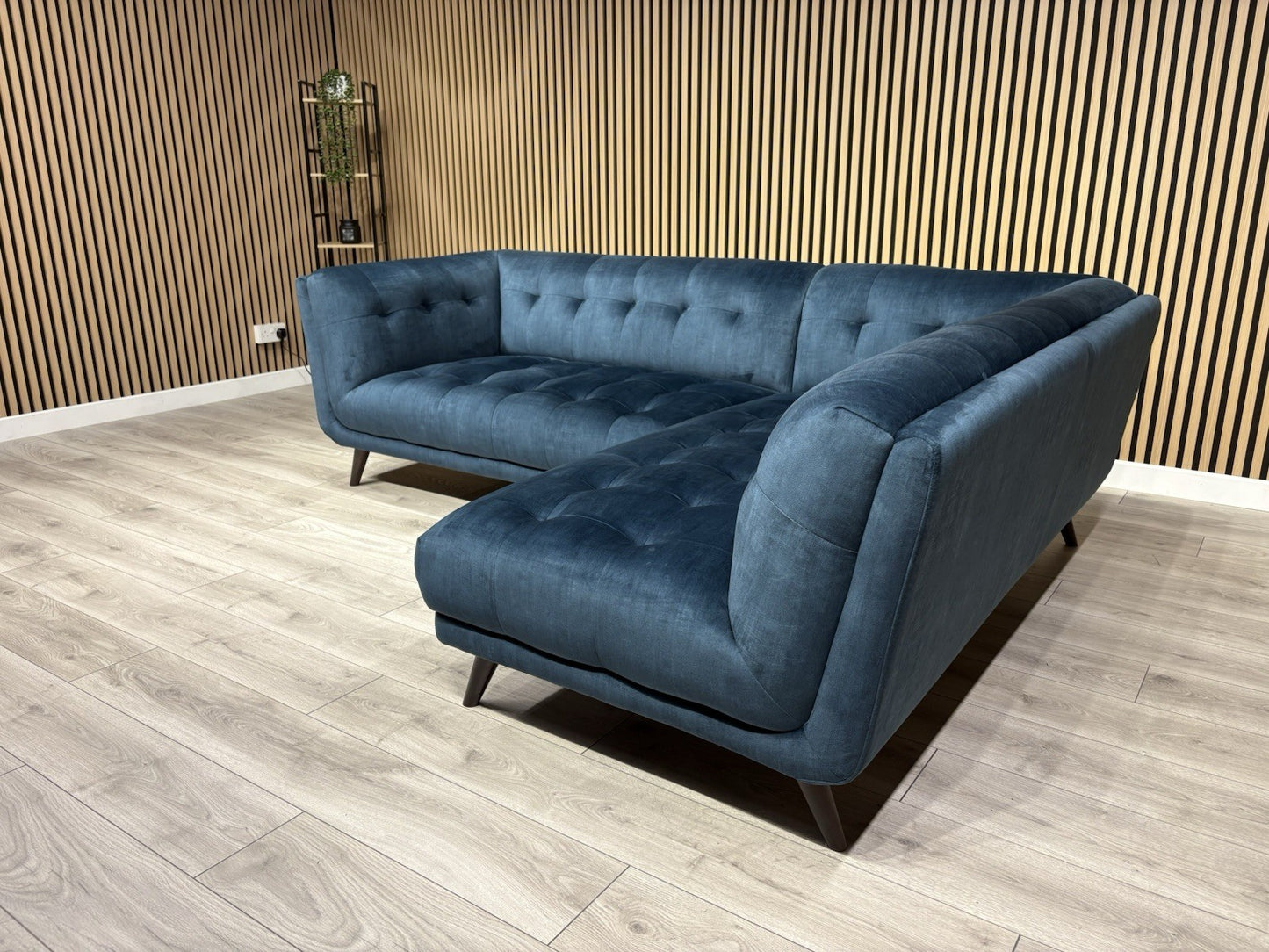 Furniture Village RENE Fabric RHF Chaise Open End Corner Sofa - RRP £1,695