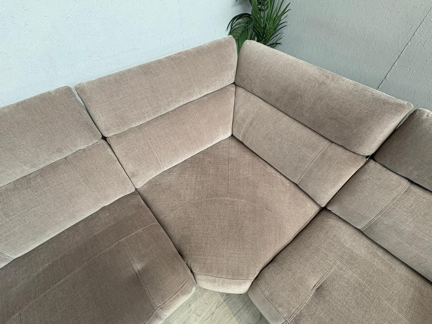 Furniture Village MOET Fabric 2 Corner 1 Power Recliner Corner Sofa - RRP £3295