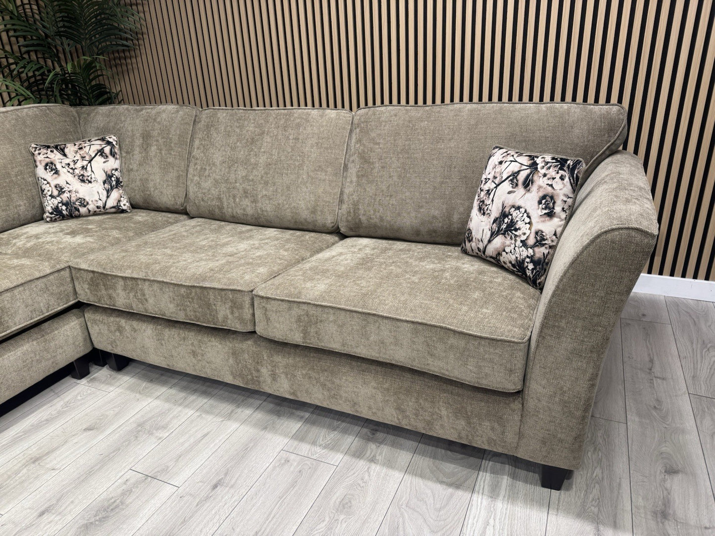 Furniture Village SASHA Fabric Large Corner Sofa ( 3 Corner 3 ) - RRP £3,495