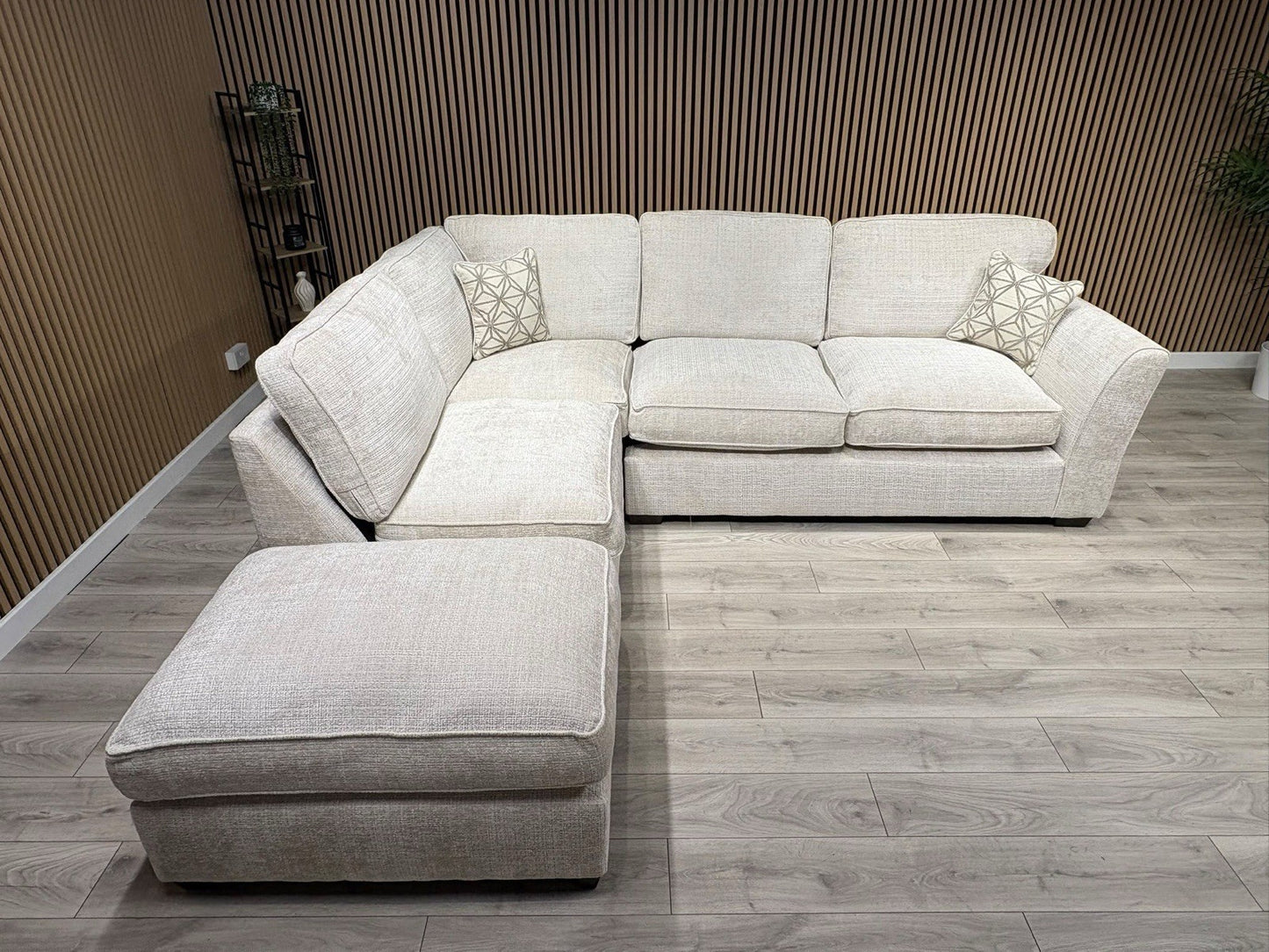Furniture Village NEW LEGEND LHF Open Chaise Corner Sofa - RRP £2347
