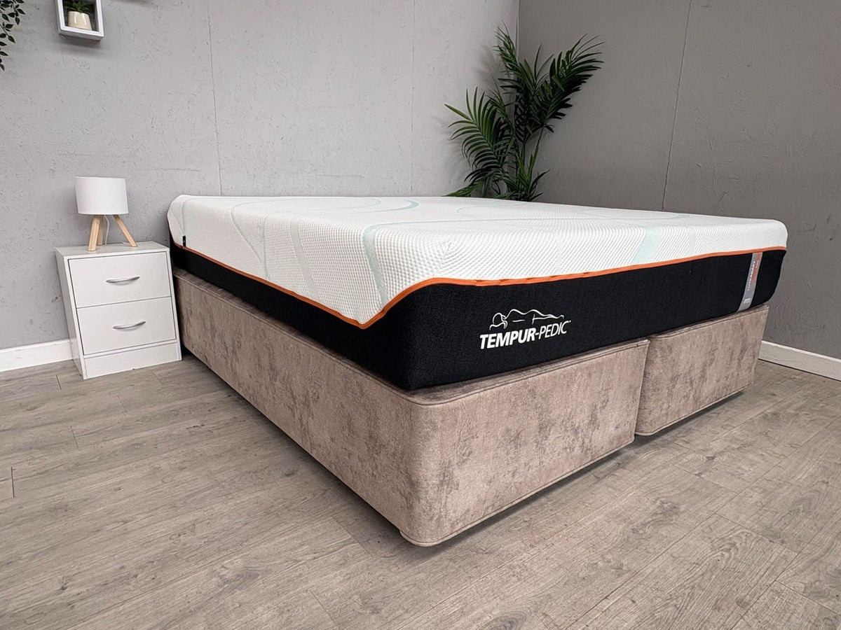Tempur-Pedic Luxe Adapt 6ft Superking Mattress, Firm ( SEE PICTURES ) RRP £2,999