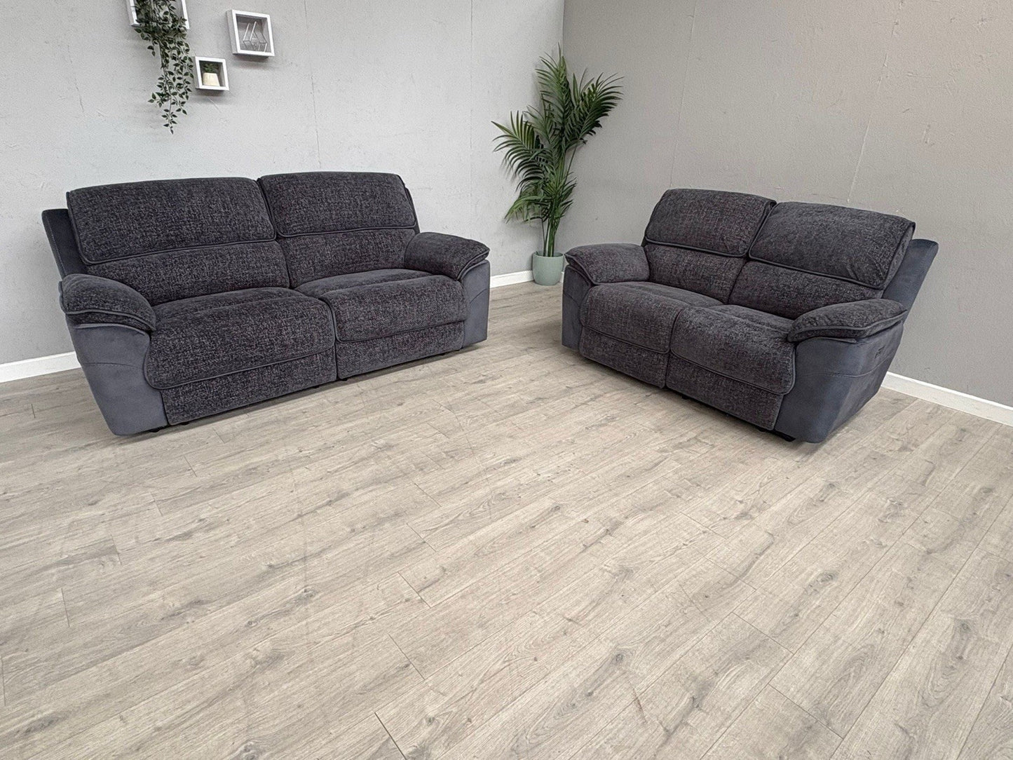 DFS Fontaine 3 Seater + 2 Seater Power Recliner Sofa Set  - RRP £1,978